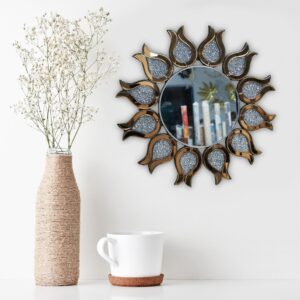 Elegant Flame-Inspired Wall Decor Mirror - Image 4